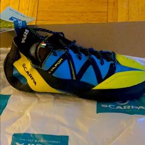 SCARPA VAPOR XS EDGE CLIMBING SHOE